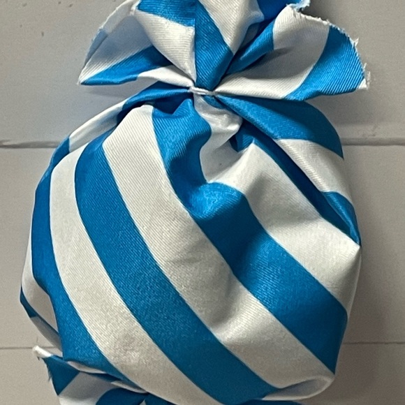 Candy Garland & Stocking Holder Bundle - Picture 7 of 12